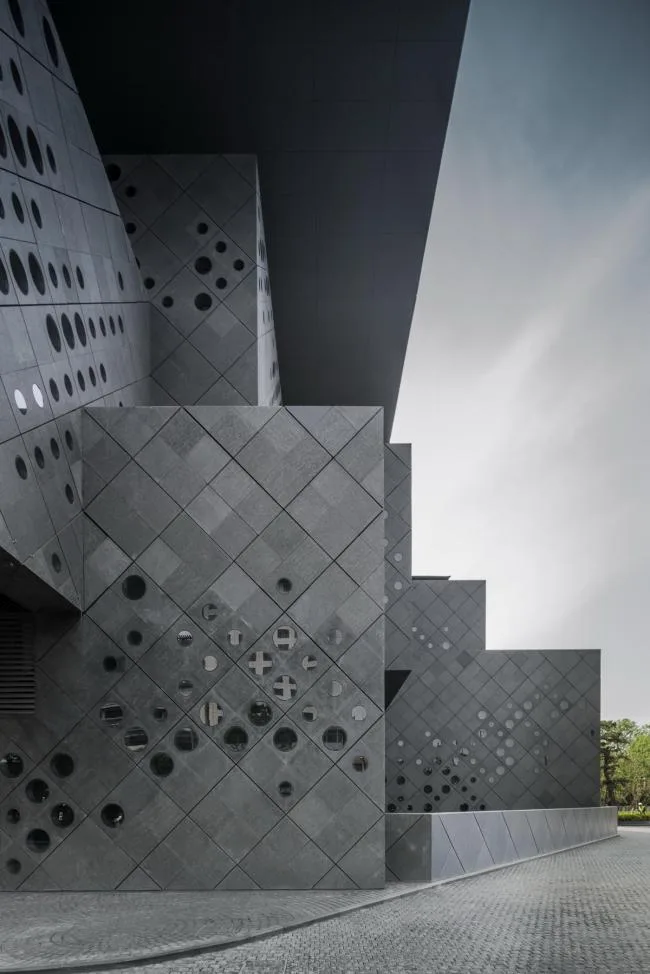 BIM建筑|摄影：北京嘉德艺术中间 / 杨斌
