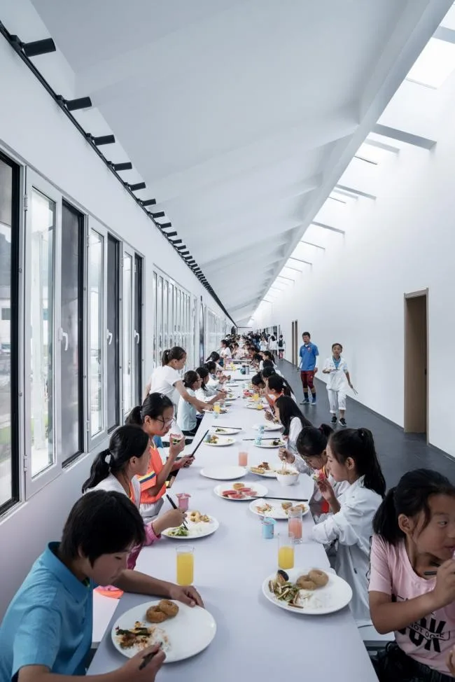BIM建筑|秦岭山下百米食堂 / STUDIO QI