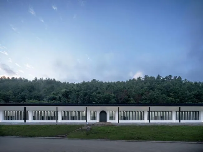BIM建筑|秦岭山下百米食堂 / STUDIO QI