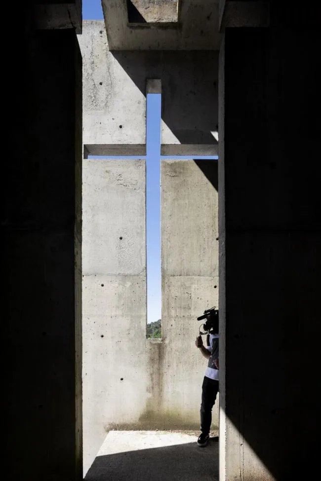 BIM建筑|神圣而纯粹的精力空间：拉加雷斯教堂 / FCC Arquitectura