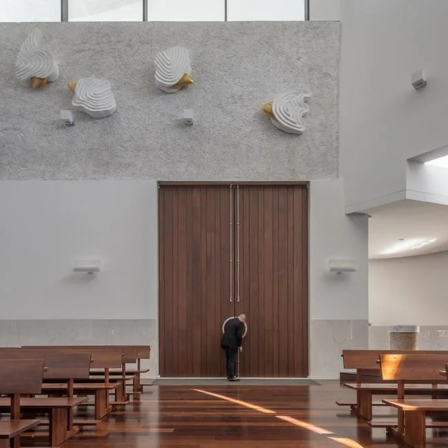 BIM建筑|神圣而纯粹的精力空间：拉加雷斯教堂 / FCC Arquitectura