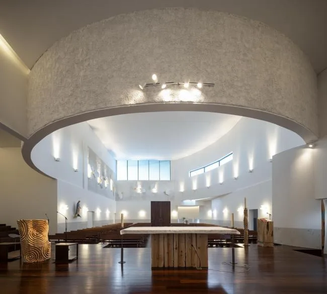 BIM建筑|神圣而纯粹的精力空间：拉加雷斯教堂 / FCC Arquitectura