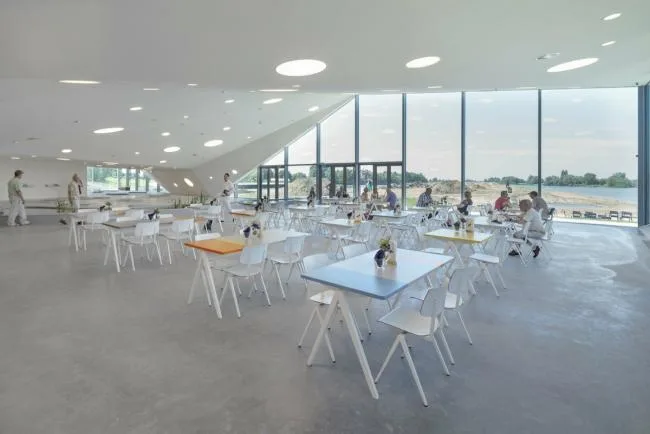 BIM建筑|湿地景不雅里的年夜地艺术雕塑：荷兰 Biesbosch 博物馆岛 / Studio Marco Vermeulen