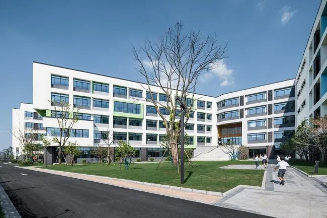 BIM建筑|上海青浦协和双语学校 / 上海实现建筑设计事务所
