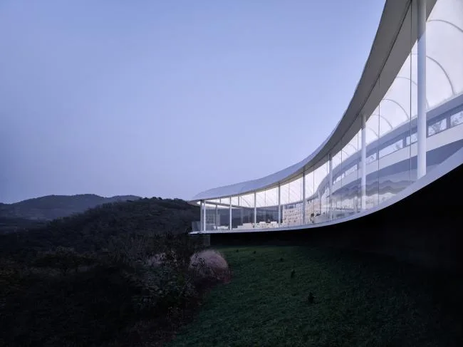 BIM建筑|悬浮的“云朵”：泰山九女峰书房 / gad · line+ studio