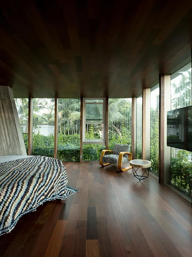 BIM建筑|几何写意的混凝土雕塑：太阳轨迹住宅 / Christian Wassmann