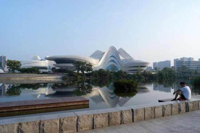 BIM建筑|长沙梅溪湖国际文化艺术中心 / 扎哈·哈迪德建筑事务所