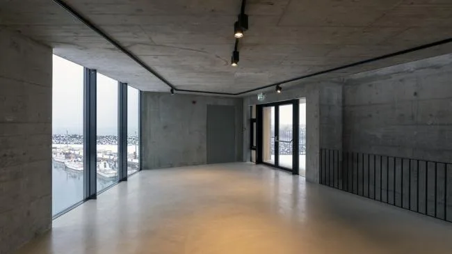 BIM建筑|守护峡湾的巨石：冰岛东博尔加峡湾游客中心 / Andersen & Sigurdsson Architects