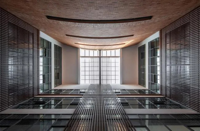 BIM建筑|稳重内敛，透着古典之美的清水红砖雕塑：黄石市群艺馆 / 中南建筑设计院