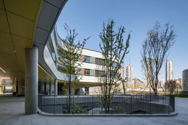 BIM建筑|漂浮的立体校园——浙江大学教育学院附属中学 / 浙江大学建筑设计研究院有限公司