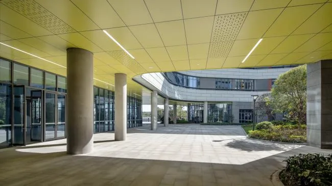 BIM建筑|漂浮的立体校园——浙江大学教育学院附属中学 / 浙江大学建筑设计研究院有限公司
