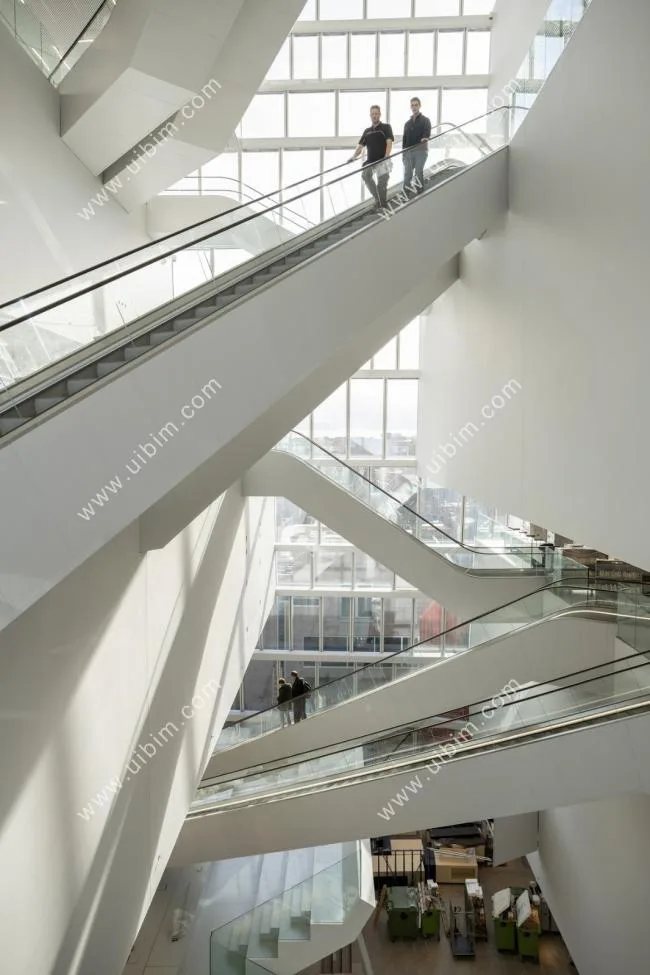 BIM建筑|格罗宁根多功能会议中心 / NL建筑事务所