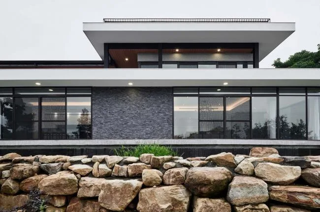BIM建筑|水平延展的“山水”之家 / 原典建筑师事务所