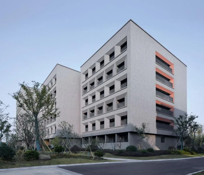 BIM建筑|杭州第二中学钱江校区学生宿舍楼 / 浙江大学建筑设计研究院有限公司