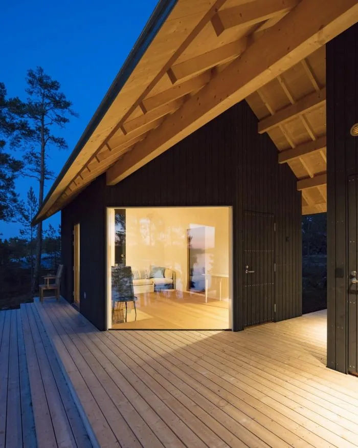 BIM建筑|融入海岸，眺望日落：芬兰桑拿旅馆 / Mer Architects