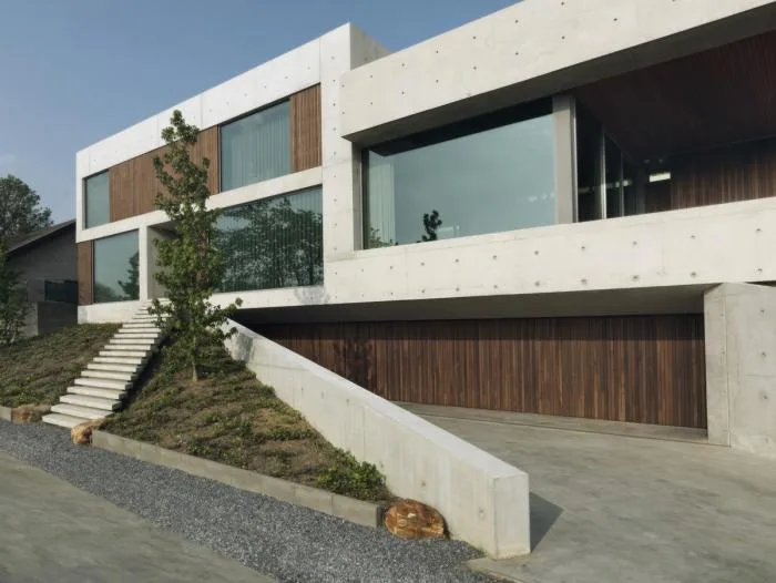 BIM建筑|水与混凝土协奏出的生命之歌：22º 别墅 / Dreessen Willemse Architecten