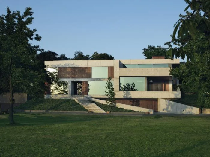 BIM建筑|水与混凝土协奏出的生命之歌：22º 别墅 / Dreessen Willemse Architecten