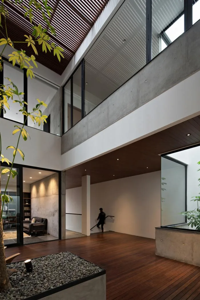 BIM建筑|一座“呼吸装置”——雅加达 VGI 住宅 / Pranala Associates