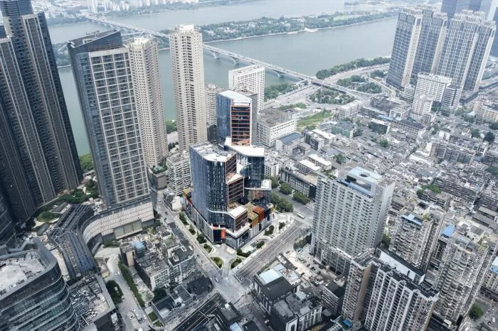 BIM建筑|长沙坡子街上的一座微城市：华远·云玺 / Aedas