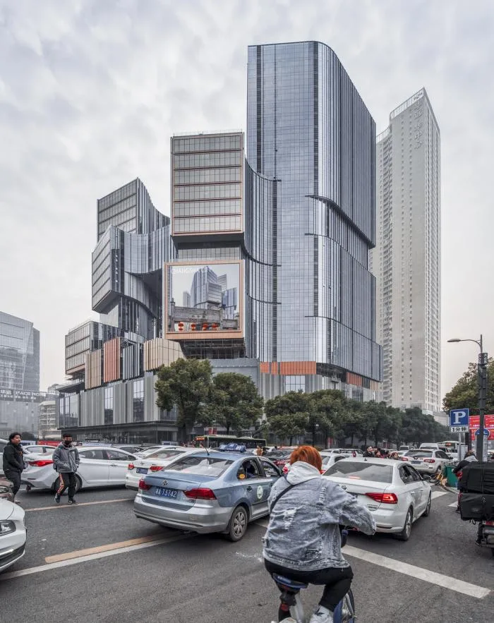 BIM建筑|长沙坡子街上的一座微城市：华远·云玺 / Aedas