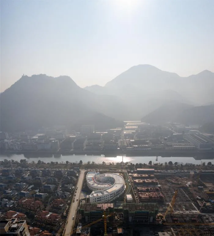 BIM建筑|一只静躺于海边的“海螺城堡”：大孚双语幼儿园 / 上海思序建筑规划设计