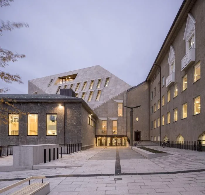 BIM建筑|北极圈内的一颗水晶石：挪威博德市政厅 / Atelier Lorentzen Langkilde