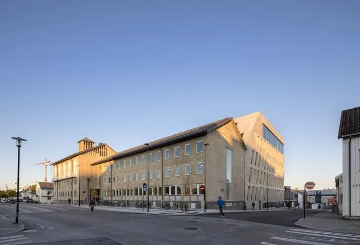 BIM建筑|北极圈内的一颗水晶石：挪威博德市政厅 / Atelier Lorentzen Langkilde