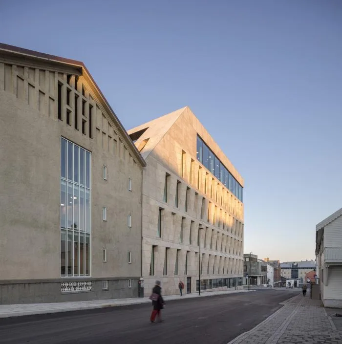 BIM建筑|北极圈内的一颗水晶石：挪威博德市政厅 / Atelier Lorentzen Langkilde