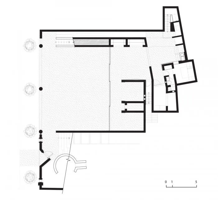 BIM建筑|宛如一只岩石雕刻而成的“生活容器”——秘鲁永久住宅 / Longhi Architects