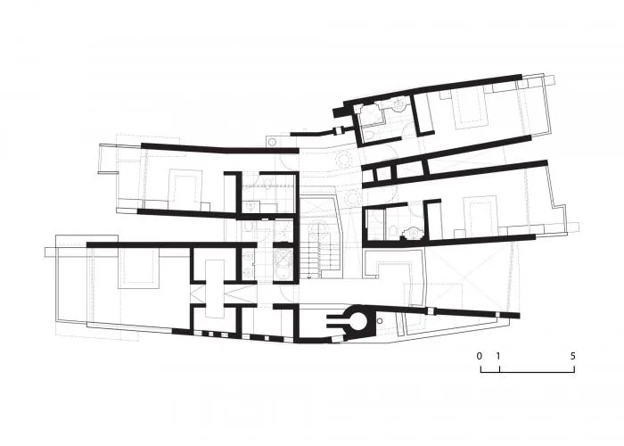 BIM建筑|宛如一只岩石雕刻而成的“生活容器”——秘鲁永久住宅 / Longhi Architects