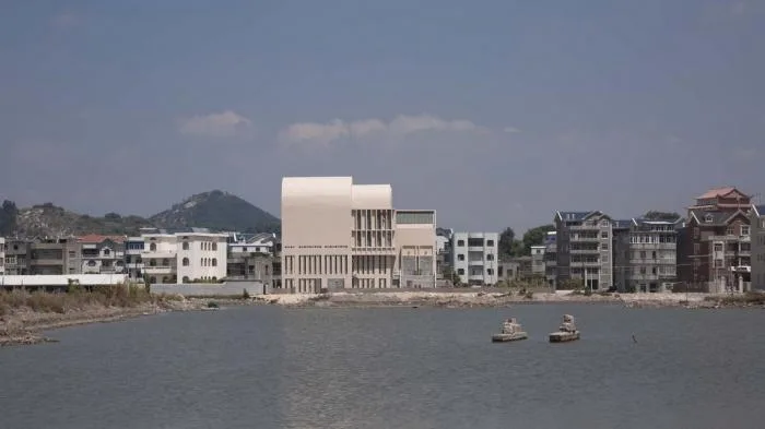 BIM建筑|静默守护，追寻乡土根源：滩涂边的教堂 / CWXD建筑事务所