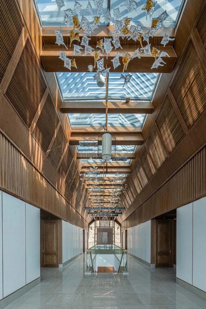BIM建筑|悬崖上的餐厅 / 天地都市建筑设计
