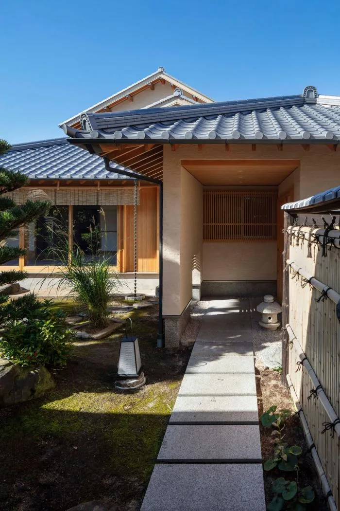 BIM建筑|质朴的静修居所——多度津町私宅 / 奥野崇建筑设计事务所