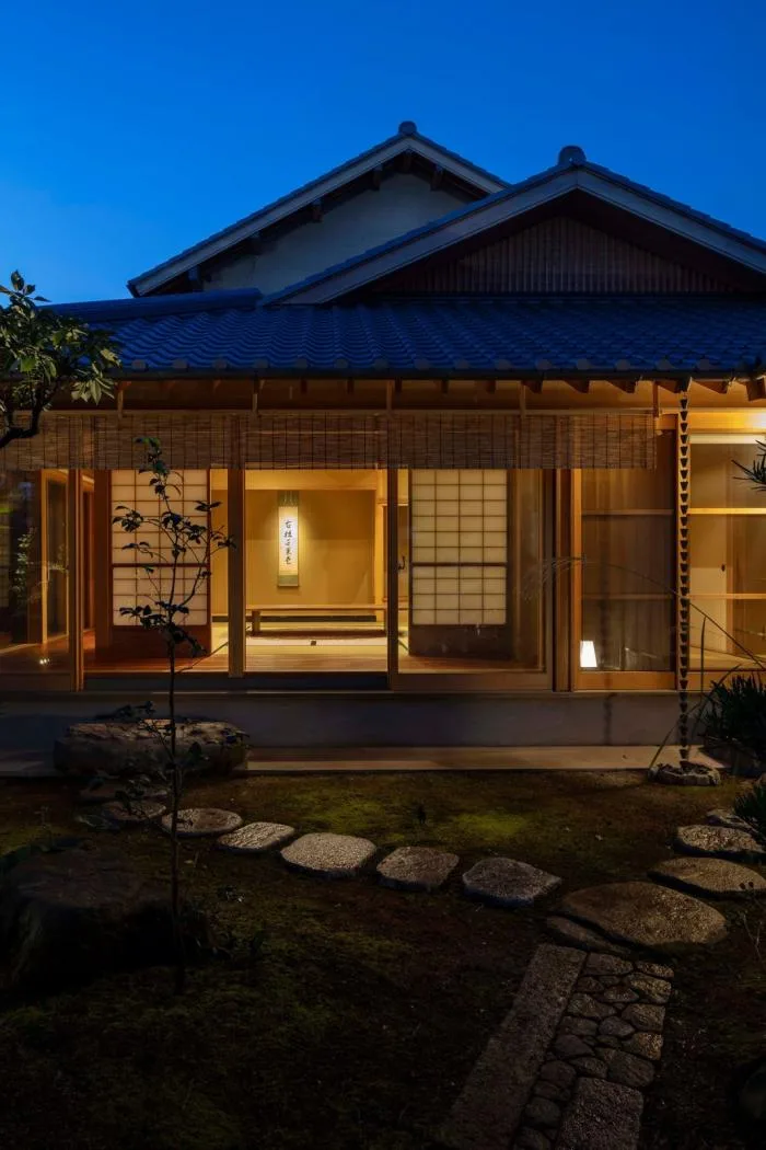 BIM建筑|质朴的静修居所——多度津町私宅 / 奥野崇建筑设计事务所