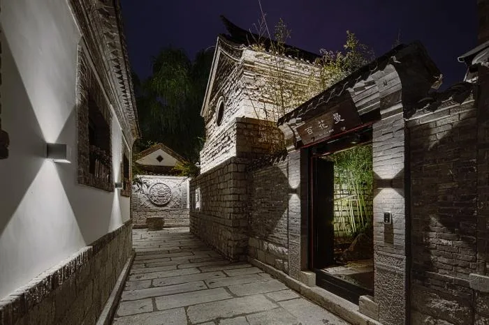 BIM建筑|大明湖畔的泉上居——百花洲C1C2古建筑群落改造新生 / CCDI卝智室内设计