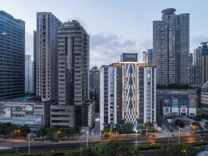 BIM建筑|上海景瑞悦樘臻选(中山公园店）改造实录 / 上海成执建筑设计