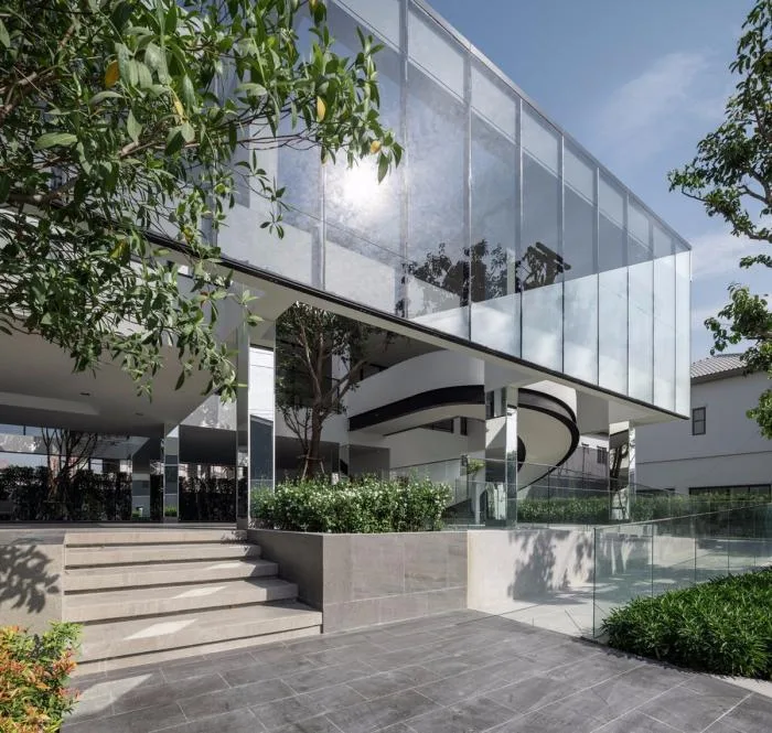 BIM建筑|美联社普莱诺法霍尔兰西特俱乐部大楼 / ForX Design Studio
