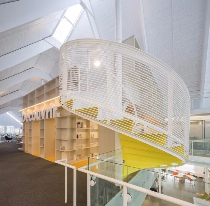 BIM建筑|传统教堂的改造：莫妮可·科里沃图书馆