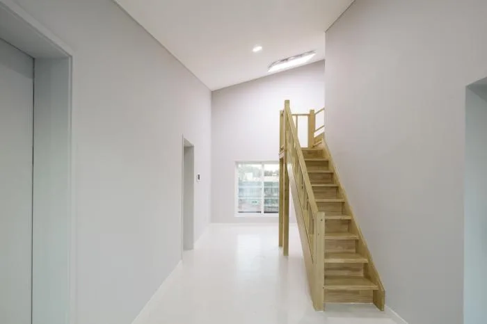 BIM建筑|虚与实的统一：韩国混凝土架空公寓 / Atelier Jun