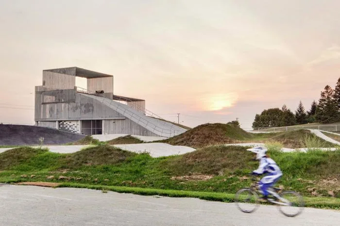 BIM建筑|BMX自行车越野赛道及仓库