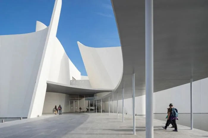 BIM建筑|宛若丝绸舞动般柔滑，巴洛克国际博物馆 / 伊东丰雄建筑事务所