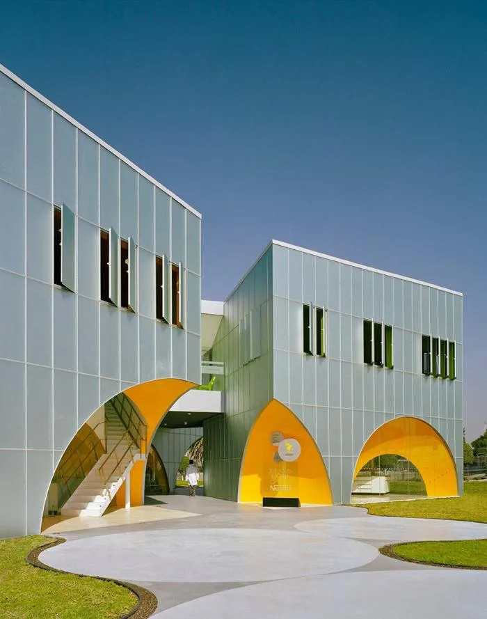 BIM建筑|宛如晶莹透明的水晶：墨西哥雀巢集团创新实验室／Rojkind Arquitectos