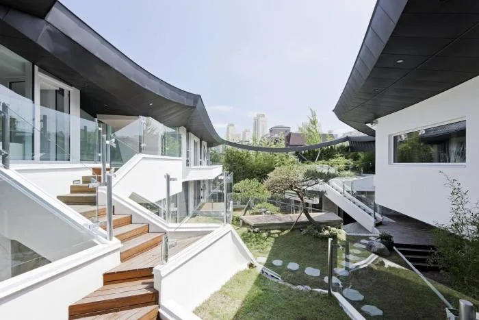 BIM建筑|动态绵延，自成一座山脉：韩国“四合院” / IROJE KHM Architects