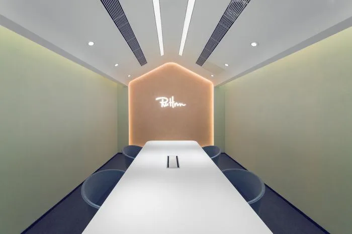 BIM建筑|舒适而优雅的性冷淡风——如涵文化办公空间 / inDeco领筑智造