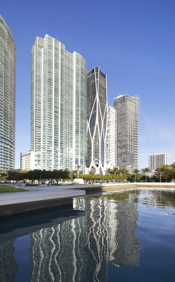 BIM建筑|一部宏大的空间史诗：迈阿密千号馆豪华公寓’ / 扎哈·哈迪德建筑事务所