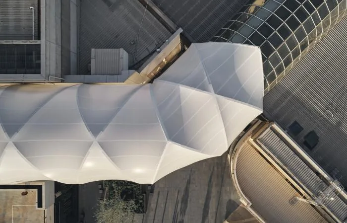 BIM建筑|查德斯通拱形新地标：“The Link”步行道 / Make Architects