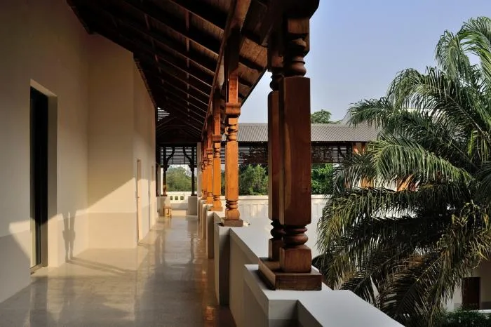 BIM建筑|古今对话——洛美总督官邸展览空间和工作室 / Segond-Guyon Architectes