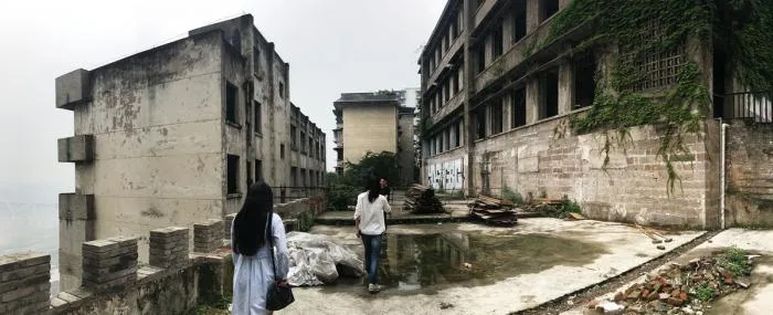 BIM建筑|嫁衣的裙摆——重庆印制一厂山鬼精品酒店改造 / 寻常设计