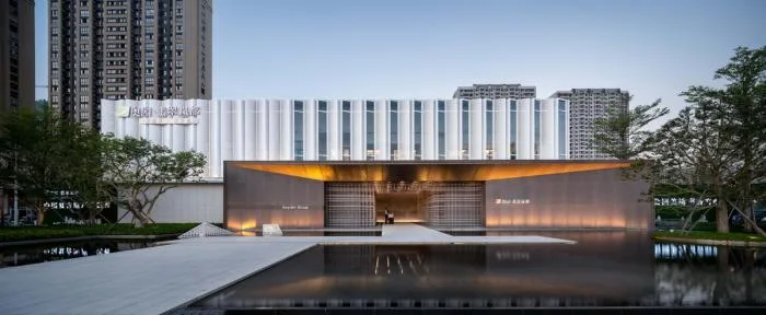 BIM建筑|立体解构，浮光掠影——奥园 · 翡翠岚都艺术馆 / 霍普股份HYP-ARCH