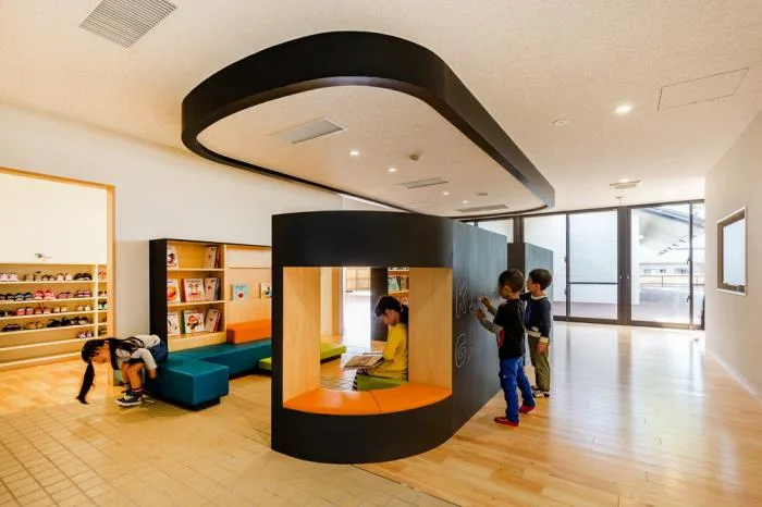 BIM建筑|儿童画里的木屋乐园，MRN幼儿园 / HIBINOSEKKEI +日比野设计